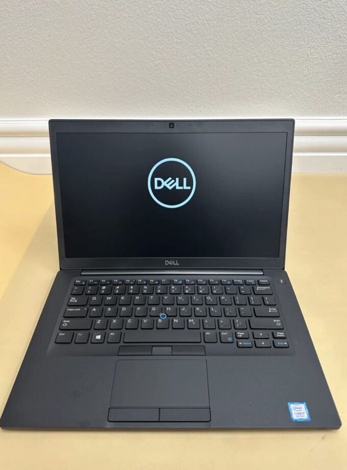 Dell Latitude 7490 14 in (256GB SSD, Intel Core i7 8650U, 3_9 GHz, 16GB) Laptop